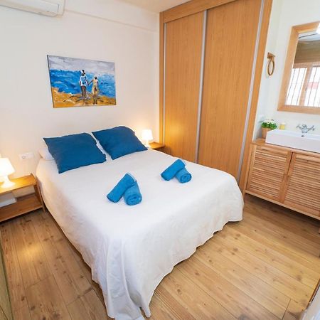 Studio In City Center Next To The Beach مالقة المظهر الخارجي الصورة