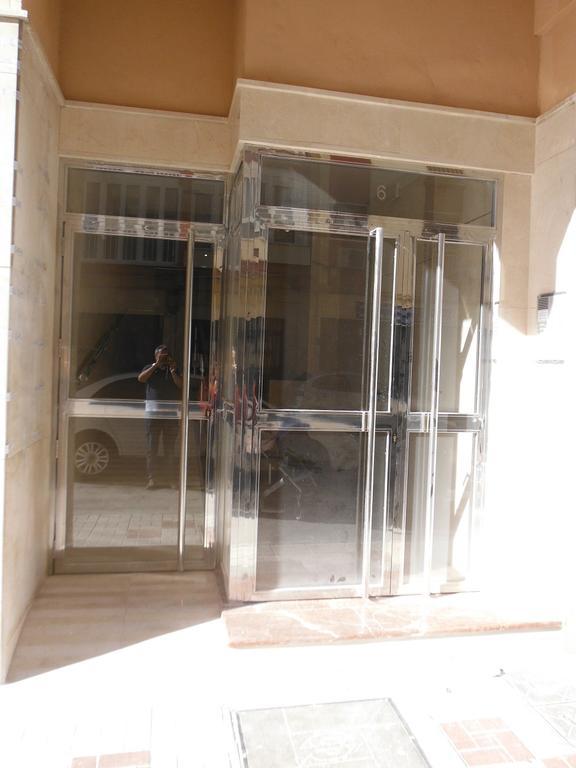Studio In City Center Next To The Beach مالقة المظهر الخارجي الصورة