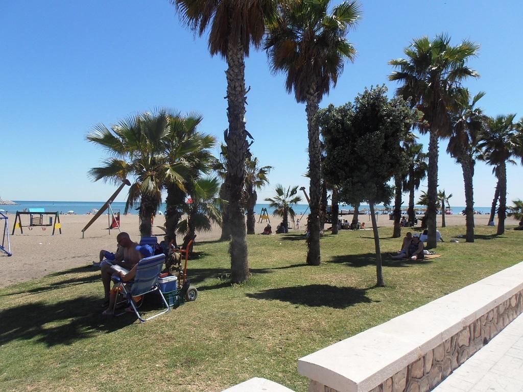 Studio In City Center Next To The Beach مالقة المظهر الخارجي الصورة